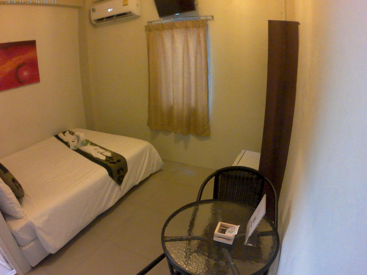 Khaosan Green House Hotel Bangkok Extérieur photo